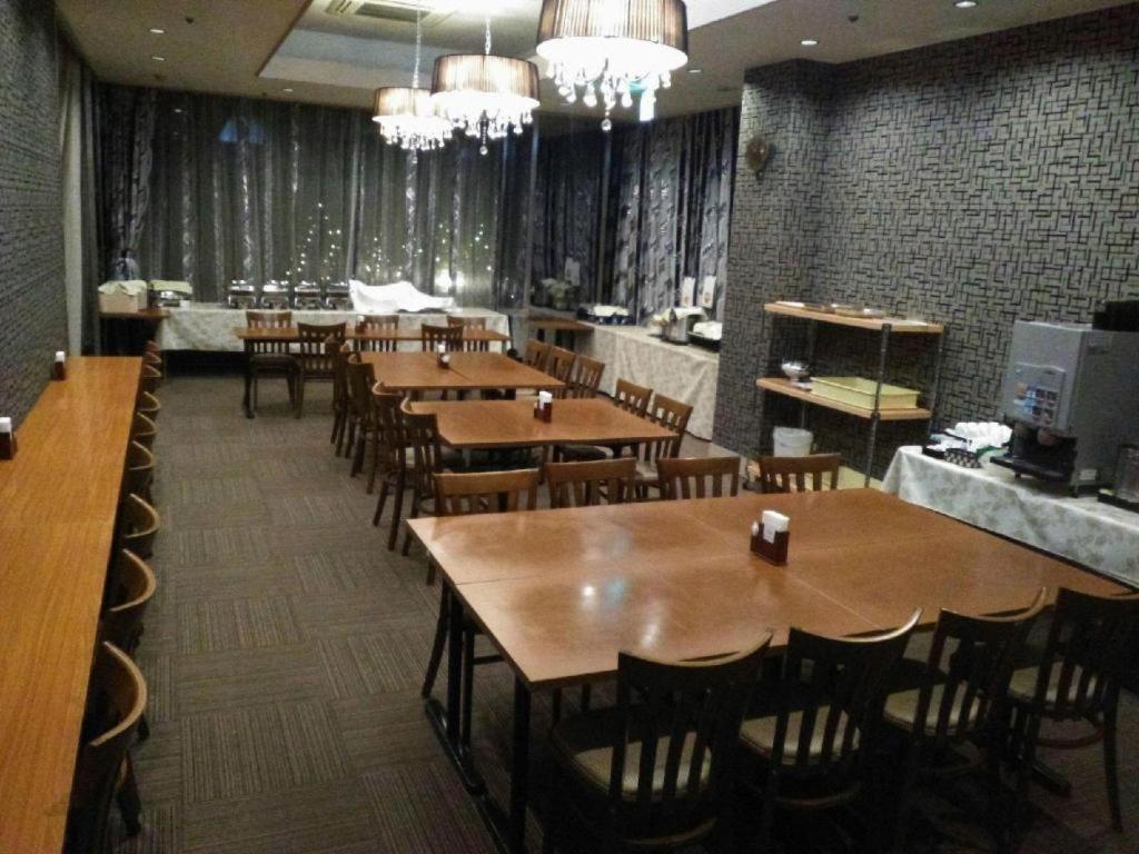 Royal Hotel Uohachi Тойота Екстер'єр фото